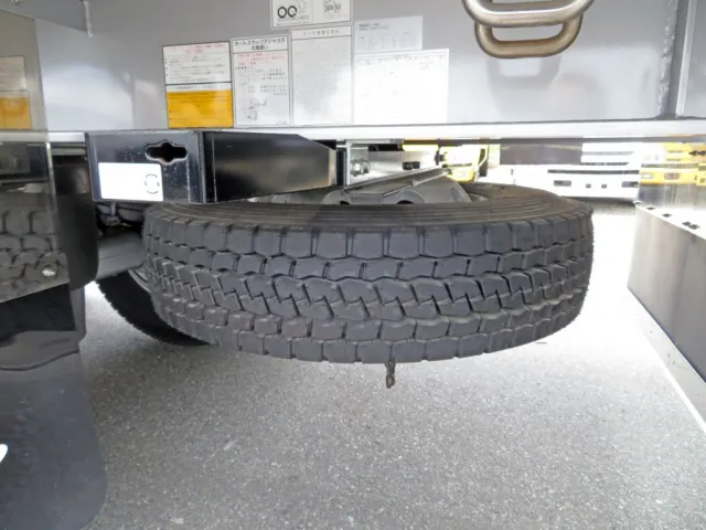 スペアタイヤ付きです。|トレクス  PFB34118改の写真41