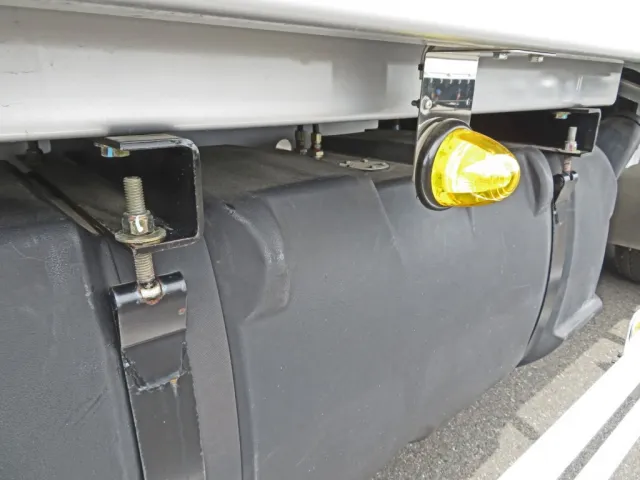 燃料タンクのステーに少し置きサビがあります。|トレクス  PFB34118改の写真47