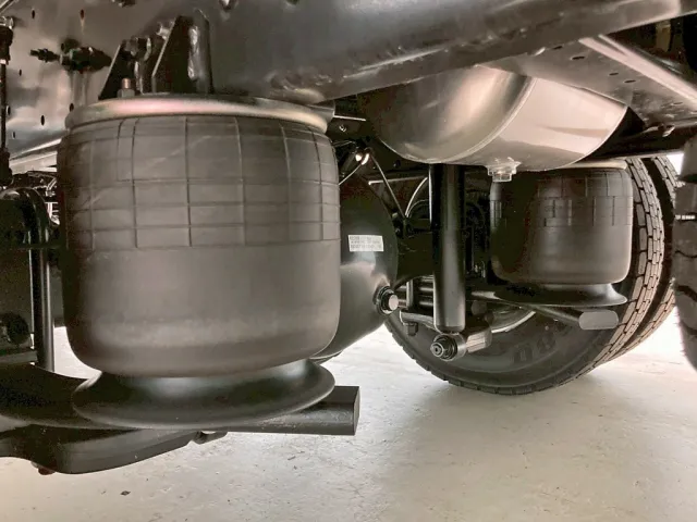 エアサスです。|三菱 ファイター 2KG-FK65F(2WD)の写真5