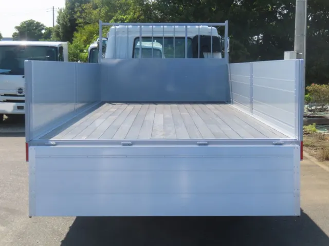 三菱 ファイター 2KG-FK65F(2WD)の写真9