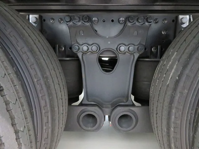 エアサスです。|日野 プロフィア 2DG-FW1AHCの写真5