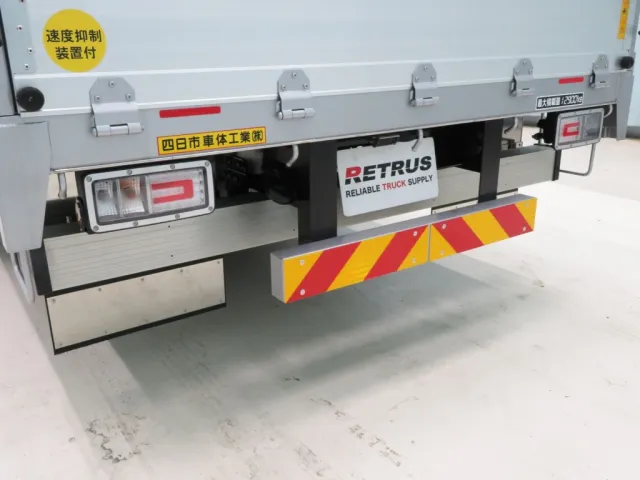 テールランプはLEDテールです。|日野 プロフィア 2DG-FW1AHCの写真26