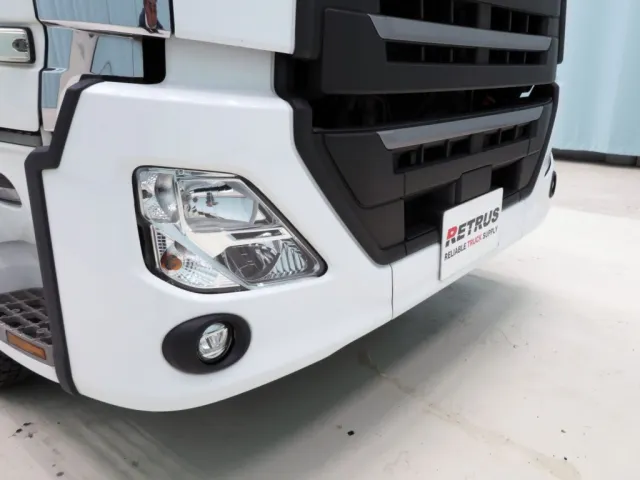 フロントバンパーに細かいキズがあります。|UDトラックス クオン 2PG-GK5AABの写真15