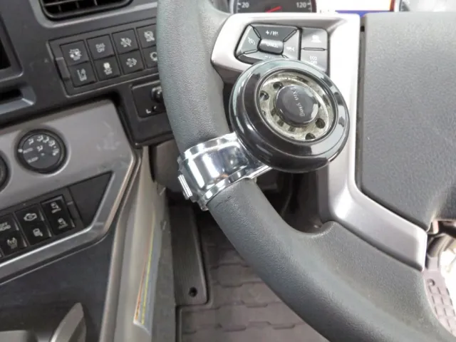 ハンドルの状態です。|UDトラックス クオン 2PG-GK5AABの写真23