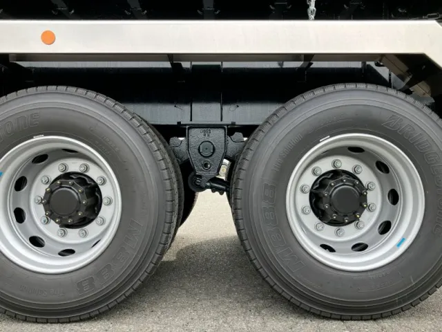 タイヤ間の状態です。リーフサスです|コダイラ  KFL32改の写真6