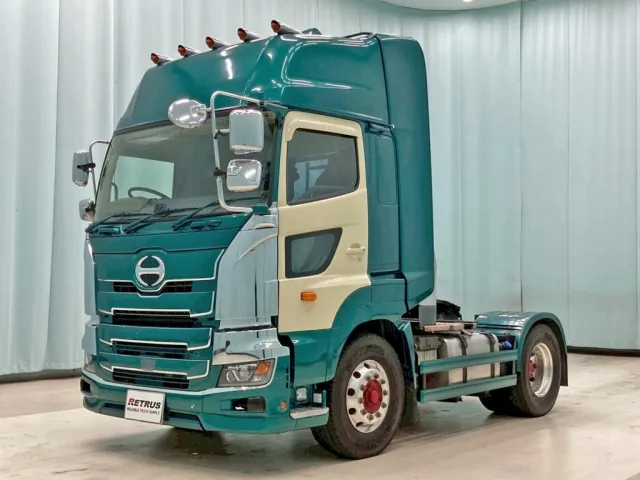 フロント周り、メッキパーツで飾っています。|日野 プロフィア 2DG-SH1EDGGの写真1