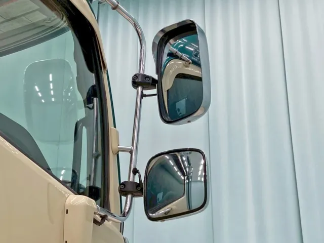 運転席側ミラーヒーター作動不良です。|日野 プロフィア 2DG-SH1EDGGの写真23