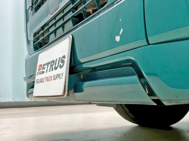 フロントバンパー助手席側に塗装剝がれがあります。|日野 プロフィア 2DG-SH1EDGGの写真26