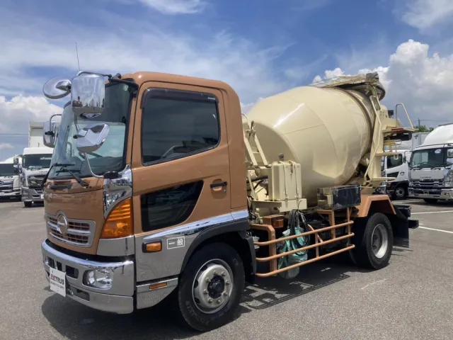 日野 レンジャー LKG-FJ7JDAAの写真1