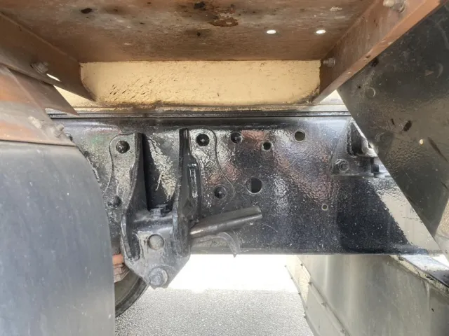 シャーシの状態です。|日野 レンジャー LKG-FJ7JDAAの写真7