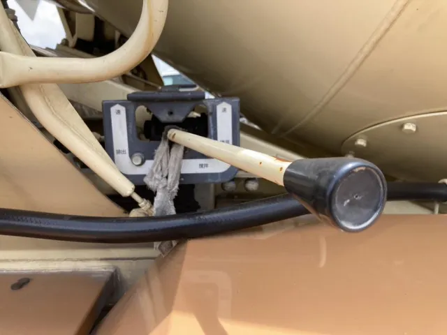 操作レバーの状態です。|日野 レンジャー LKG-FJ7JDAAの写真27