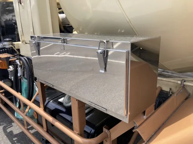 工具箱の状態です|日野 レンジャー LKG-FJ7JDAAの写真33