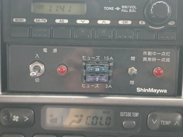 電動ホッパーカバーのコントローラです。|日野 レンジャー LKG-FJ7JDAAの写真38