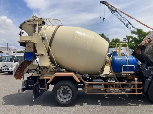 ドラムの状態です。|日野 レンジャー LKG-FJ7JDAAの写真44