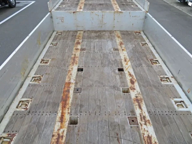 中央にスタンション穴が4対付いています。|フルハーフ  DFPDG341AN改の写真9