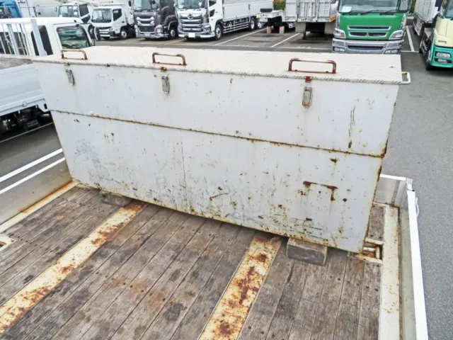 カウンターウエイト付きです。（上部は物入です）※カウンターウエイトはコンクリートです。|フルハーフ  DFPDG341AN改の写真15