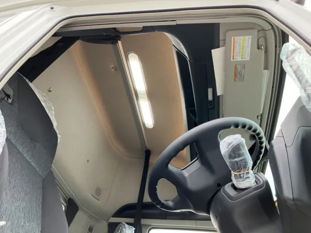 スーパーハイルーフです。|三菱 スーパーグレート 2PG-FV80VYの写真6