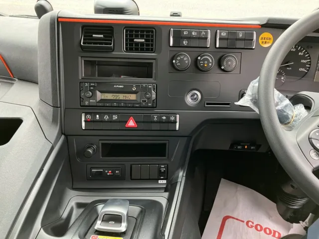 パネル周りの状態です。|三菱 スーパーグレート 2PG-FV80VYの写真20