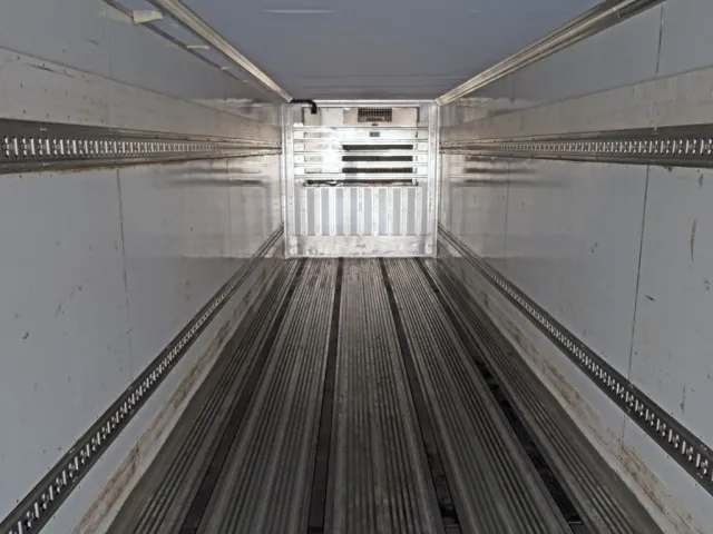 内張りのケニヤに細かいキズがあります。|トレクス  VFR346ADの写真9