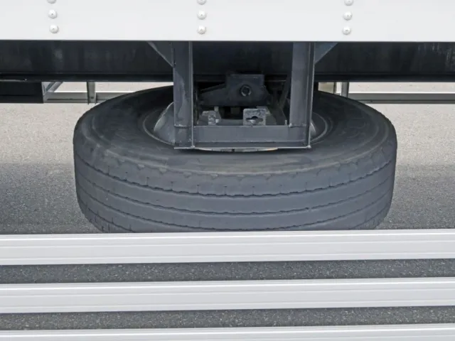 スペアタイヤ付きです。|トレクス  VFR346ADの写真26