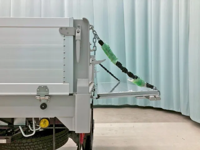 リヤアオリは水平にできます。|トレクス  PFB34114の写真10