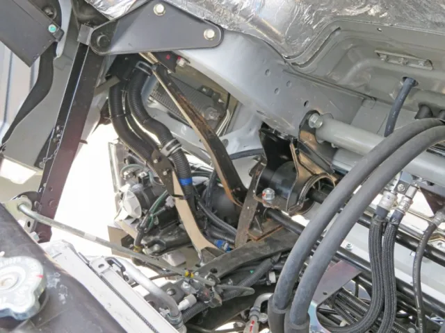 キャブ下に軽い置きサビがあります。|三菱 ファイター 2KG-FK65F(2WD)の写真23