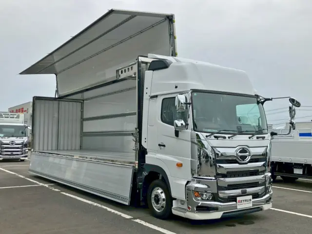 ホイールはアルミ製です。|日野 プロフィア 2DG-FW1AHC(4WD)の写真2