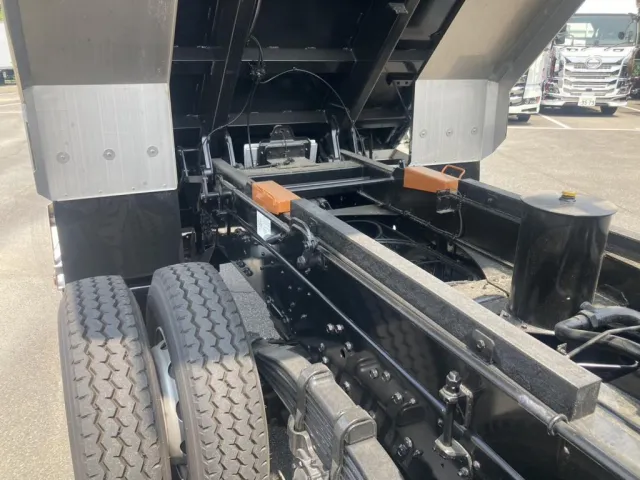 シャーシ周りの状態です。|三菱 スーパーグレート 2KG-FV70HXの写真16