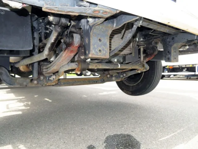 フロント下廻りにサビがあります。|日野 レンジャー SKG-FC9JGAP(2WD)の写真41