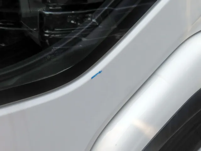 助手席側ドアにキズがあります。|三菱 ファイター QDG-FQ62Fの写真18