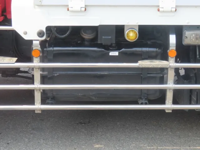 燃料タンクは200Lです。|三菱 ファイター QDG-FQ62Fの写真22