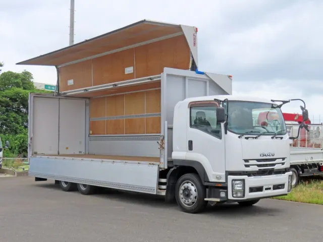 いすゞ フォワード QKG-FVZ34U2の写真2