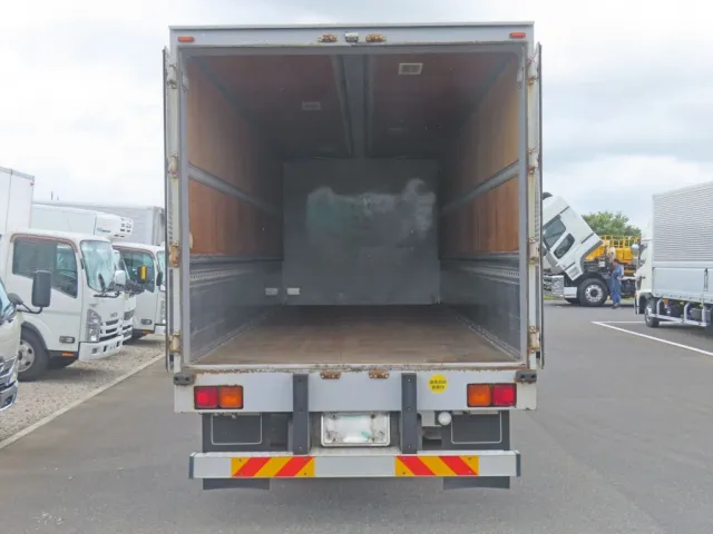 いすゞ フォワード QKG-FVZ34U2の写真8