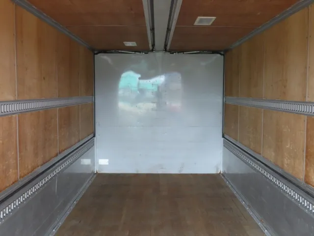 いすゞ フォワード QKG-FVZ34U2の写真9