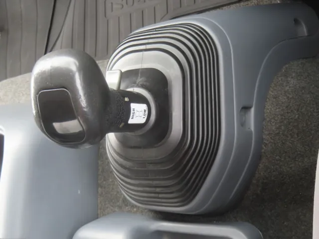 Hi-Lo切り替え+クローラーギア付き4速マニュアルです。|いすゞ フォワード QKG-FVZ34U2の写真21