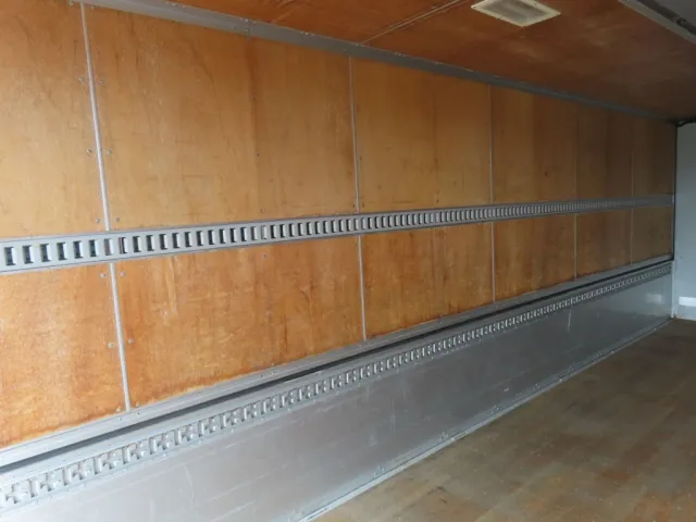 庫内側面の状態です。|いすゞ フォワード QKG-FVZ34U2の写真44