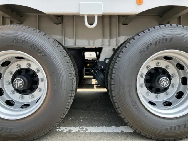 タイヤ間の状態です。|トレクス  PFB34118改の写真5