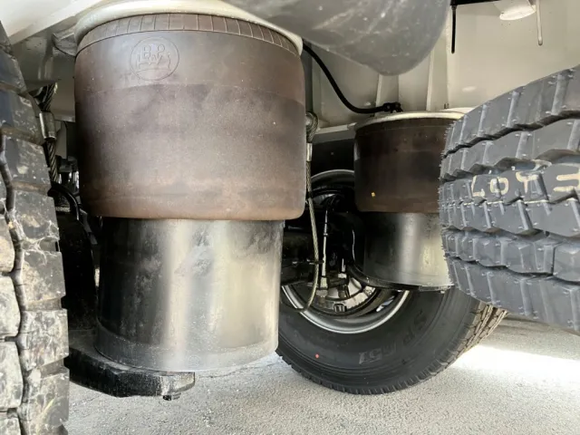 エアサスです。|トレクス  PFB34118改の写真8