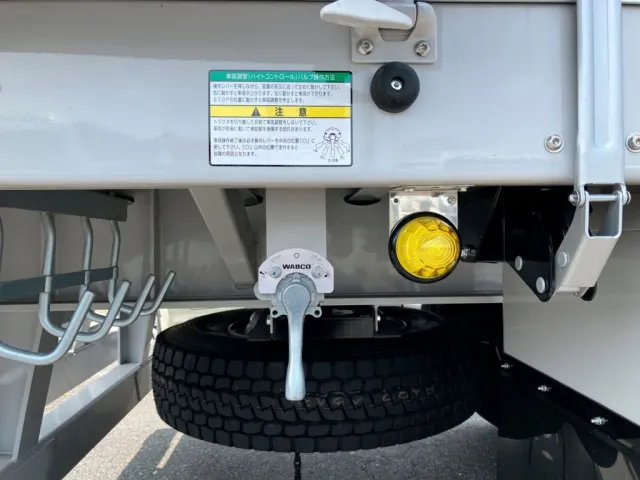 エアサスのコントロールレバーです。|トレクス  PFB34118改の写真18