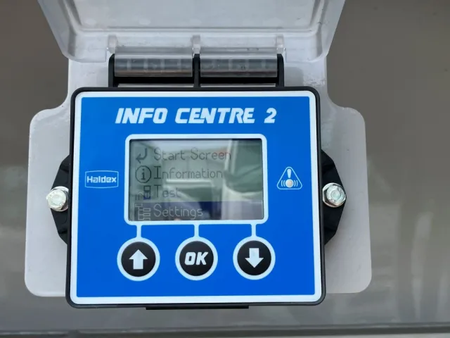 スマートボード付きです。|トレクス  PFB34118改の写真19