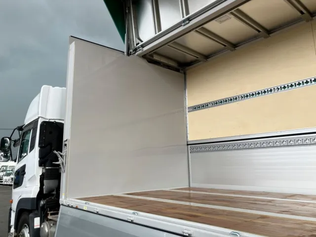 荷台前立ての状態です。|トレクス  PFB34118改の写真30