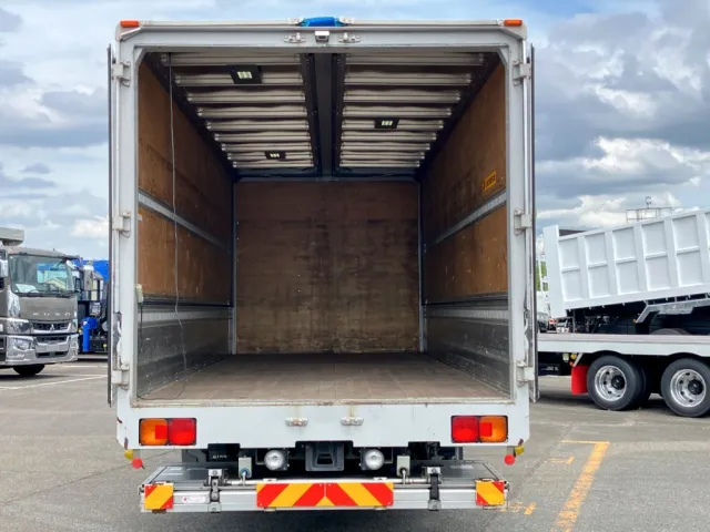 荷台全体の状態です。|日野 レンジャー TKG-FD9JLAA(2WD)の写真8