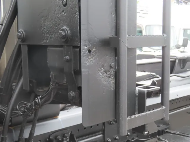 日野 プロフィア QKG-FS1EWBAの写真14