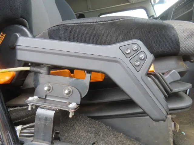 日野 プロフィア QKG-FS1EWBAの写真23