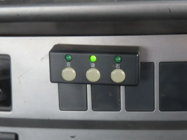 液晶バックモニターの切り替えスイッチです。|日野 プロフィア QKG-FS1EWBAの写真25