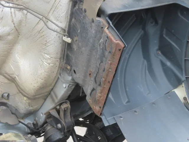 キャブ下面の状態です。|日野 プロフィア QKG-FS1EWBAの写真38