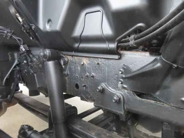 フレーム（キャブ下付近）の状態です。|日野 プロフィア QKG-FS1EWBAの写真41