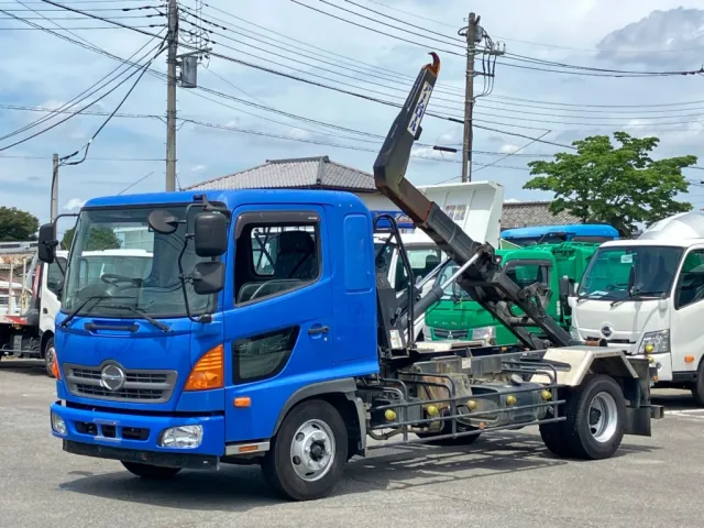 日野 レンジャー TKG-FD9JGAA(2WD)の写真1