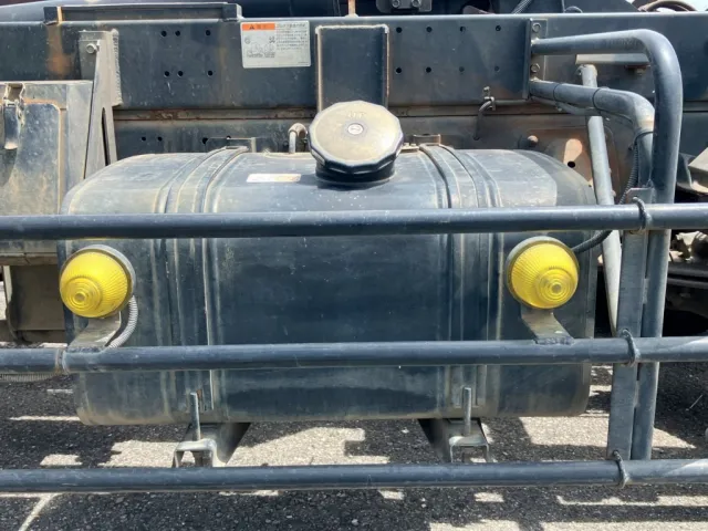 燃料タンクは100Lです。|日野 レンジャー TKG-FD9JGAA(2WD)の写真13
