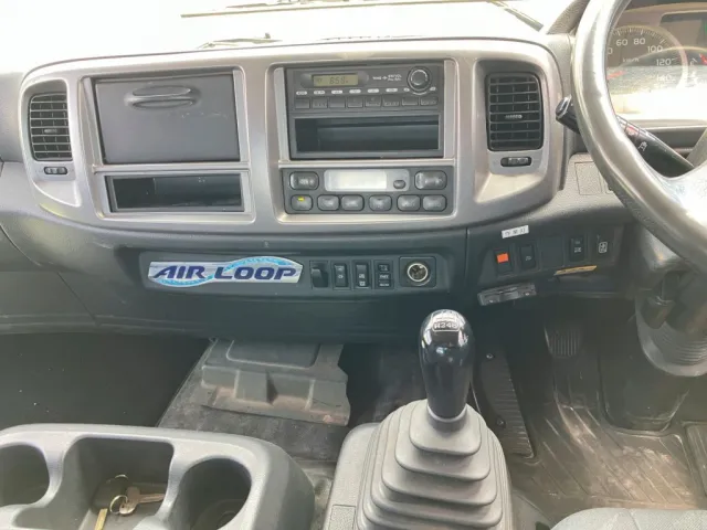 パネル周りの状態です。|日野 レンジャー TKG-FD9JGAA(2WD)の写真17